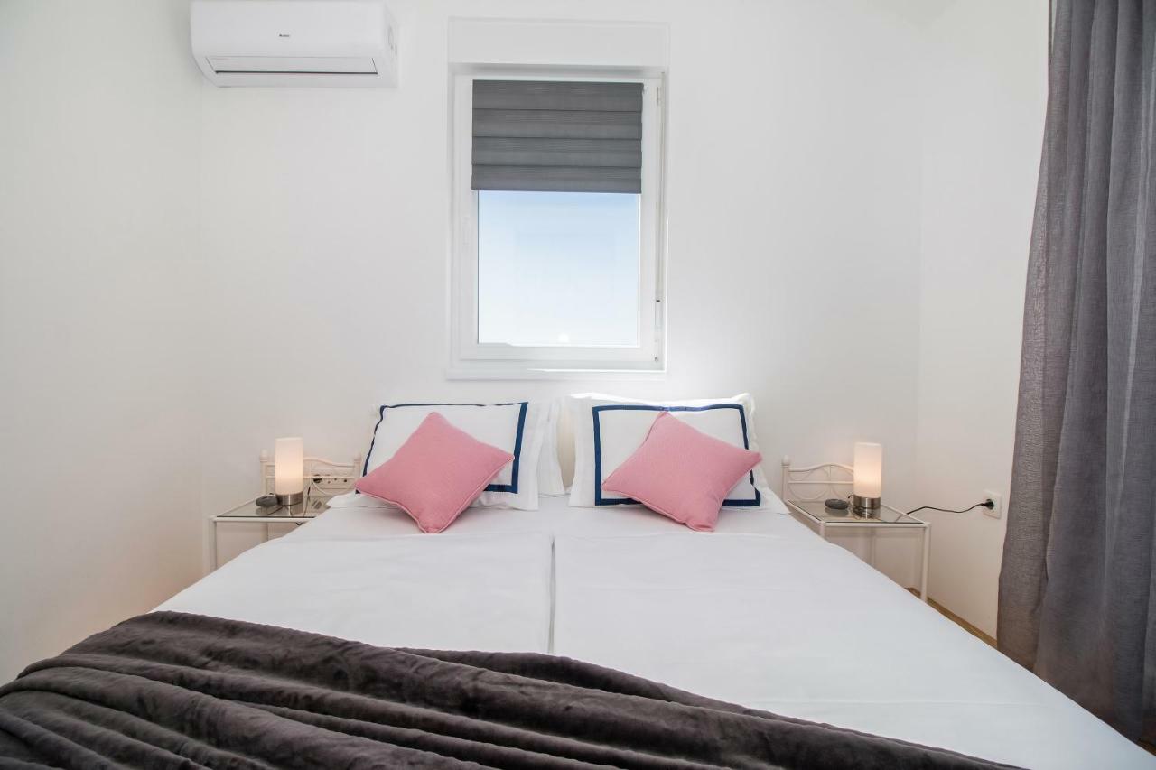 Apartment Hera With Balcony And Free Parking Zadar Exterior photo